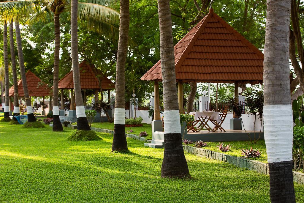 Great Trails Riverview Thanjavur By Grt Hotels Kültér fotó